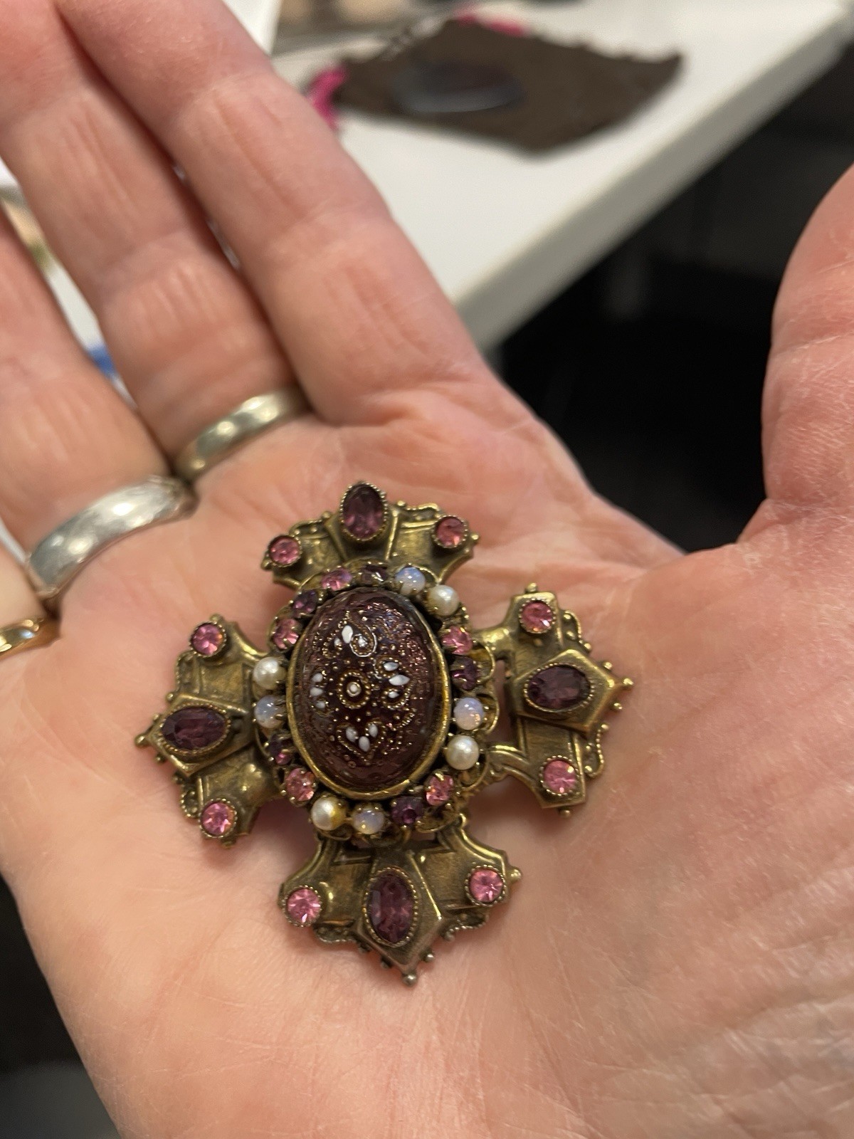 ORIGINAL BY ROBERT VINTAGE MALTESE CROSS RARE PENDANT BROOCH/PIN AWESOME COLORS