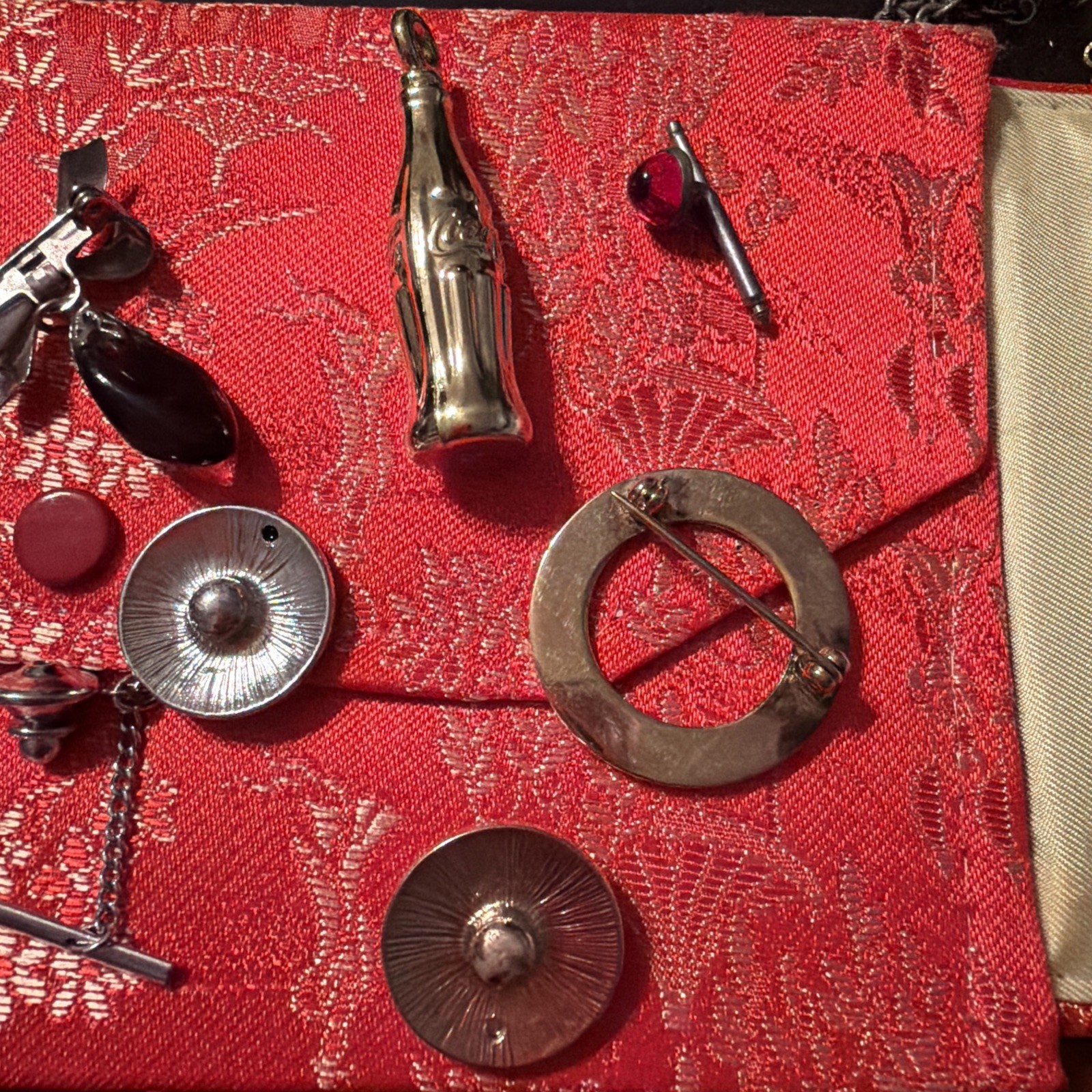 Christmas Brooch Collection Lot Buttons Random Old Pawn A14