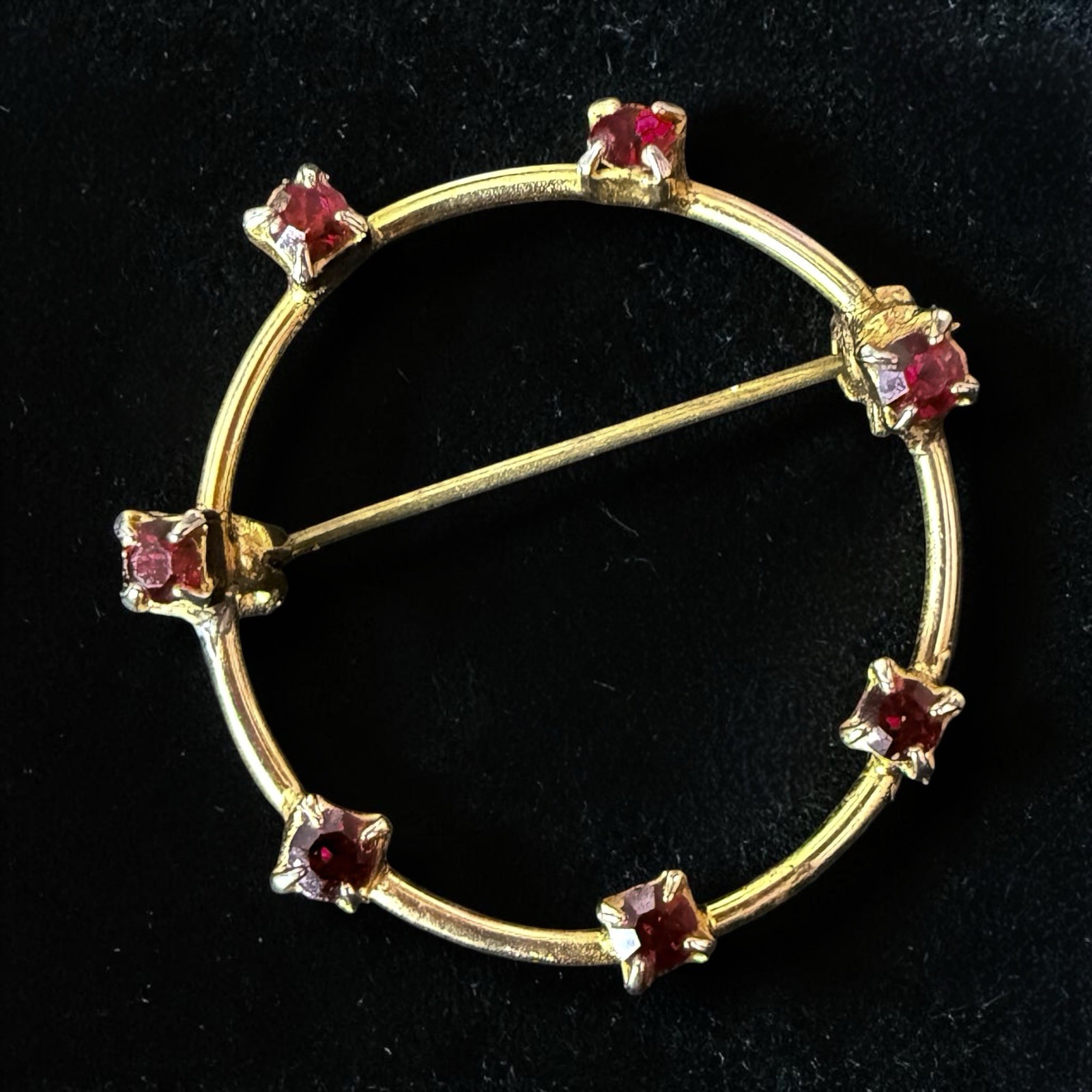 Rhinestone Brooch Vintage Red Circle Gold Tone Pin Mid Century 1950s