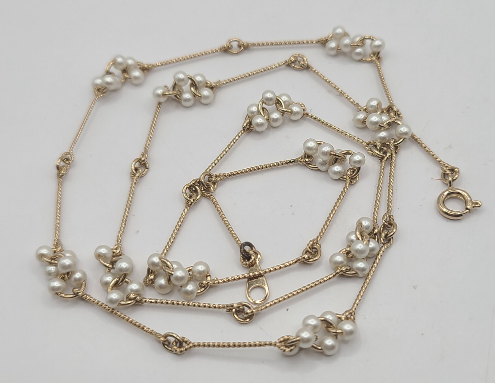 Vtg Avon Goldtone White Faux Pearl Cluster Bar Link 24″ Station Necklace Signed