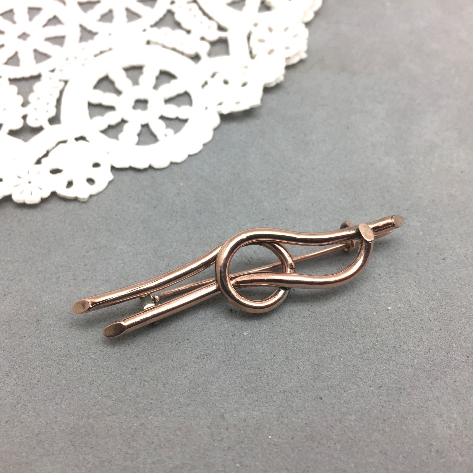 Antique Victorian Love Knot Brooch Pin Rose Gold Filled 2″ Unmarked “C” Closure