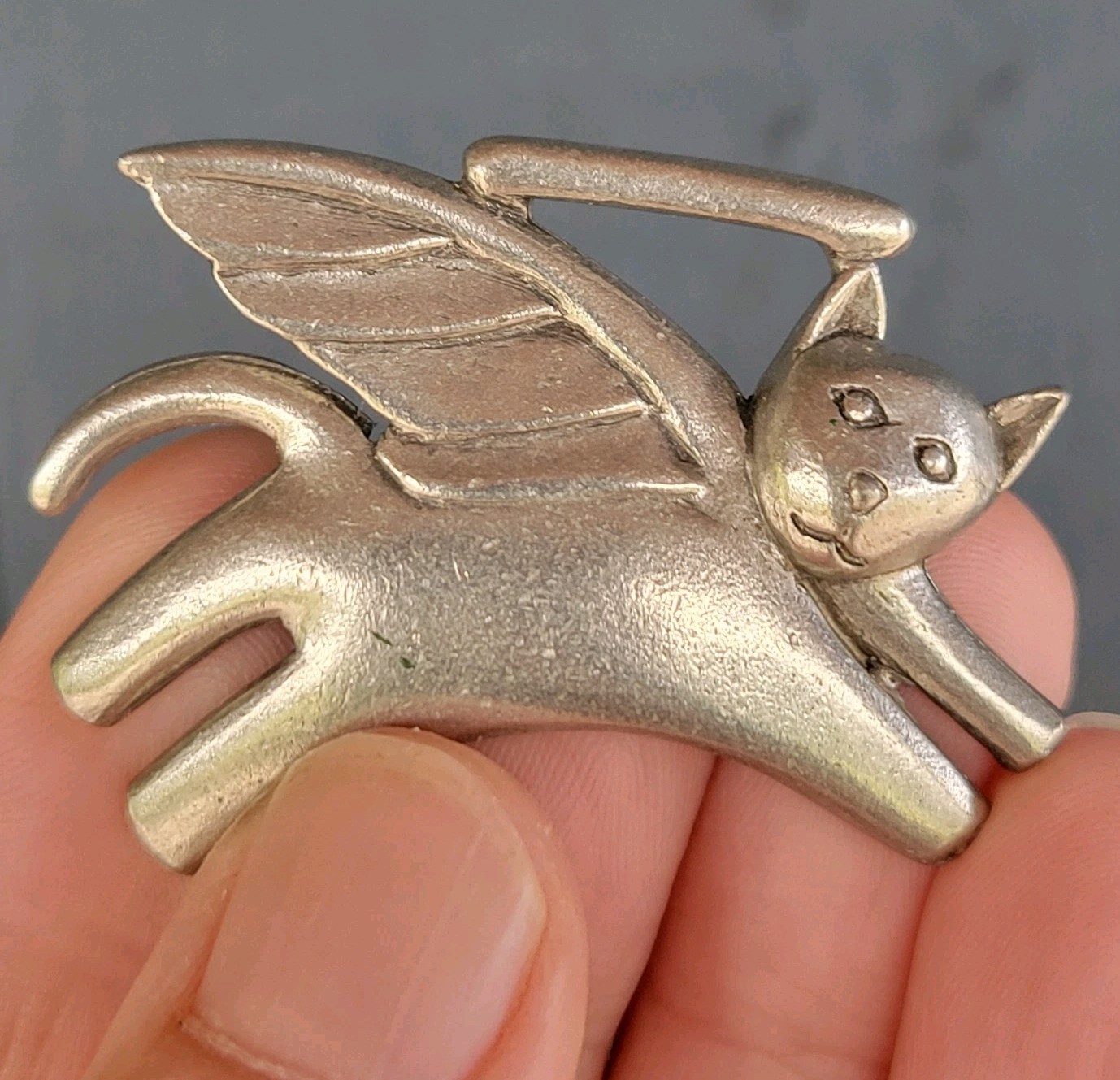 Vtg J. Clift Pewter Cat Pendant – Angel Cat Memorial Modernist Style 1.5″