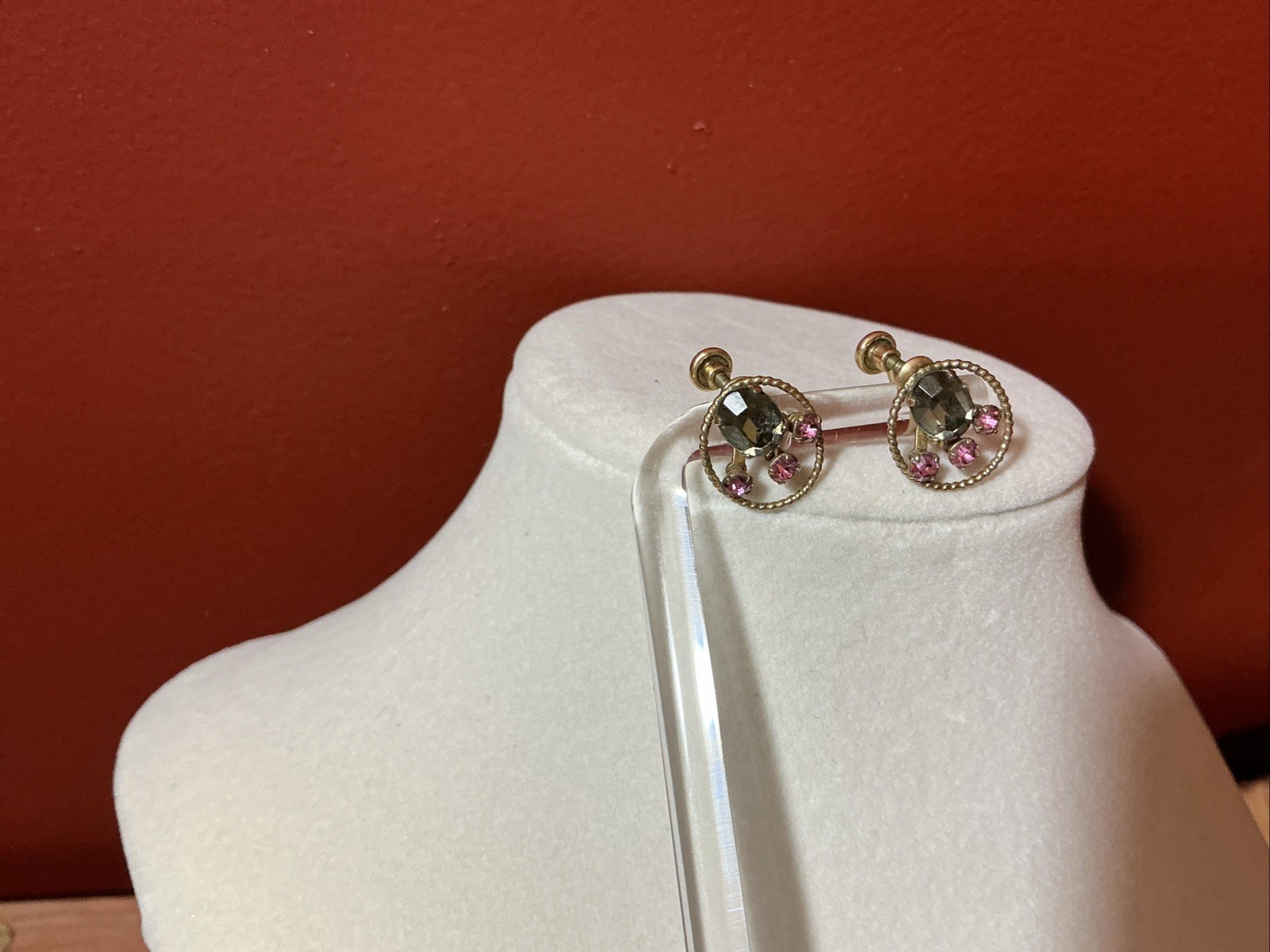 Vintage Van Dell Filigree Setting Screw back Earrings Pink And Green Rhinestones