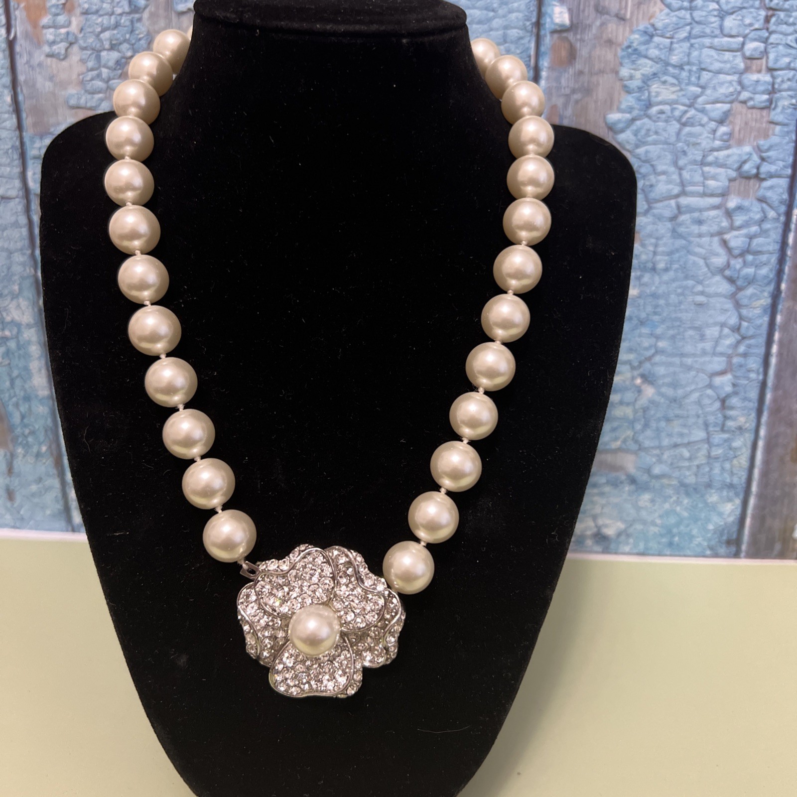 Vintage Signed KJL Large Pearl Necklace Choker With Rhinestone Flower Rose Clasp