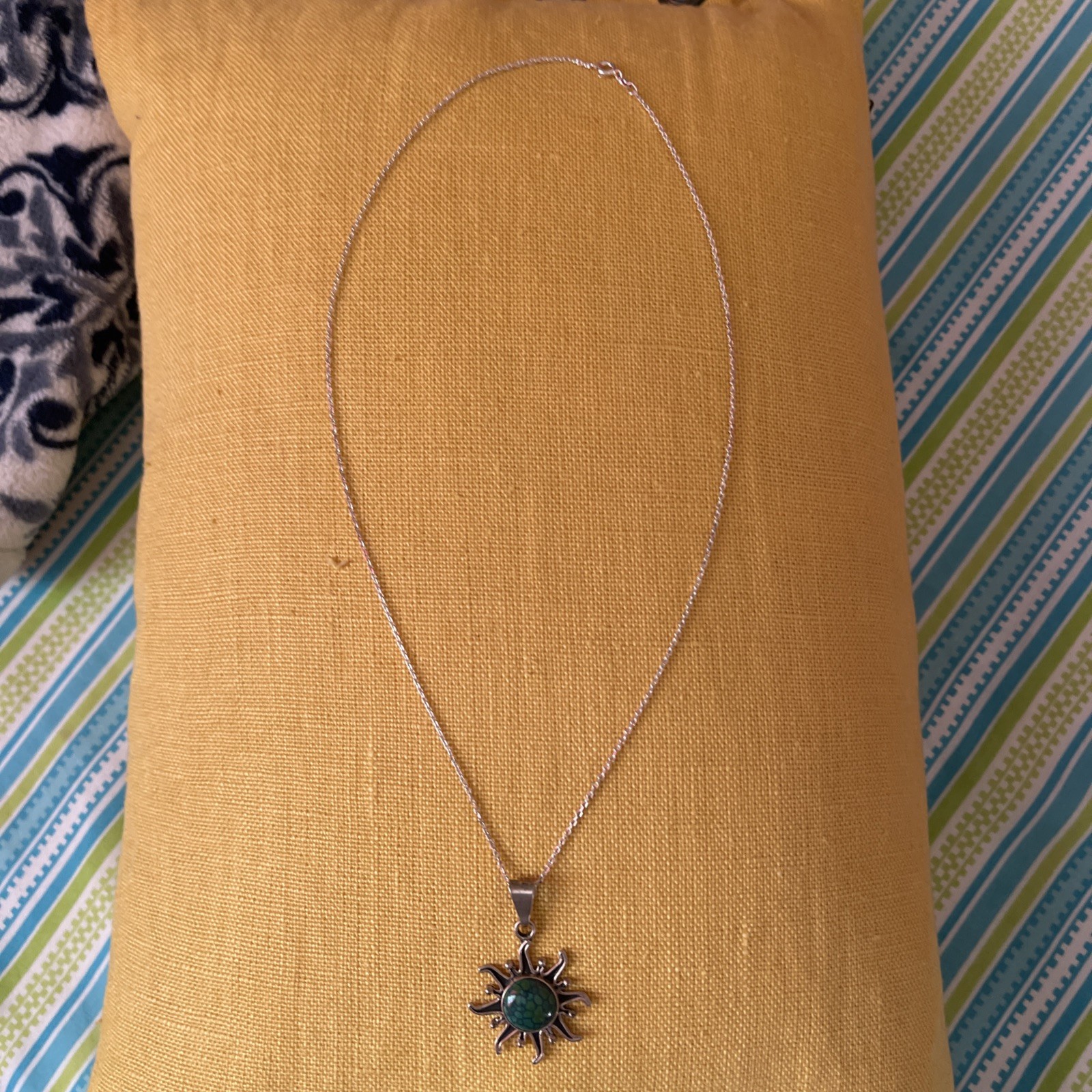 VINTAGE 1940S SERAFIN MOCTEZUMA 980 SILVER MEXICAN pendant sun with chain