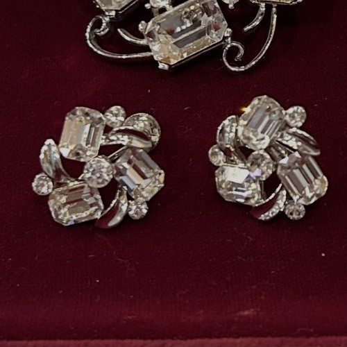 Vtg Signed Lisner 1950s Demi-Parure Emerald-Cut Rhinestone Brooch & Earrings EUC
