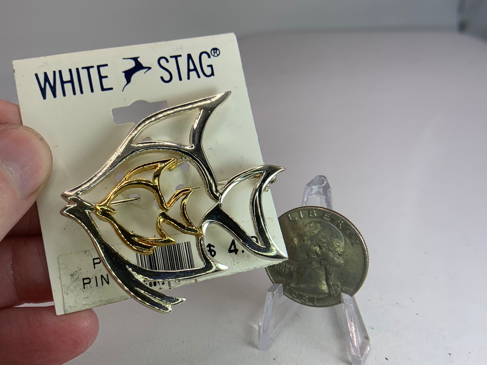 Fish Angelfish Duo Outline WHITE STAG NOSWT Vintage Bi-Metal Brooch Pin V-8164