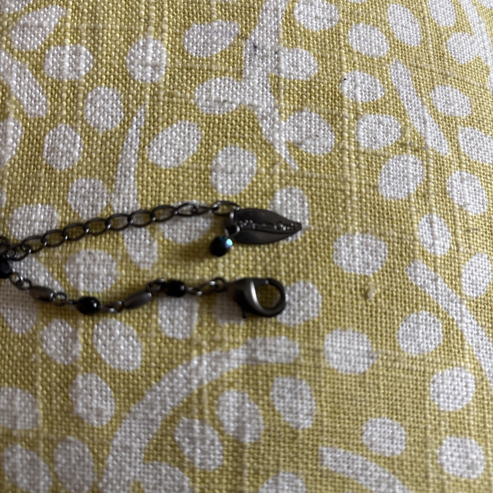 Vintage 1980s-1990s Gunmetal Irredescent Statement Necklace