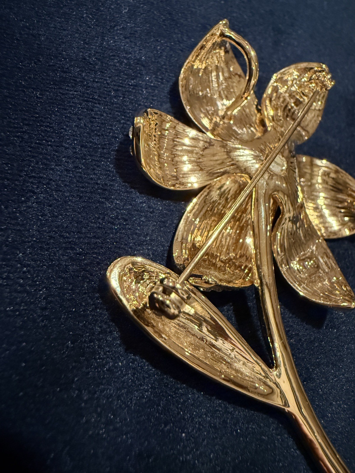 Vintage 60’s CIRO Brooch Pin Daisy Rhinestone Flower Gold-tone Finish High End