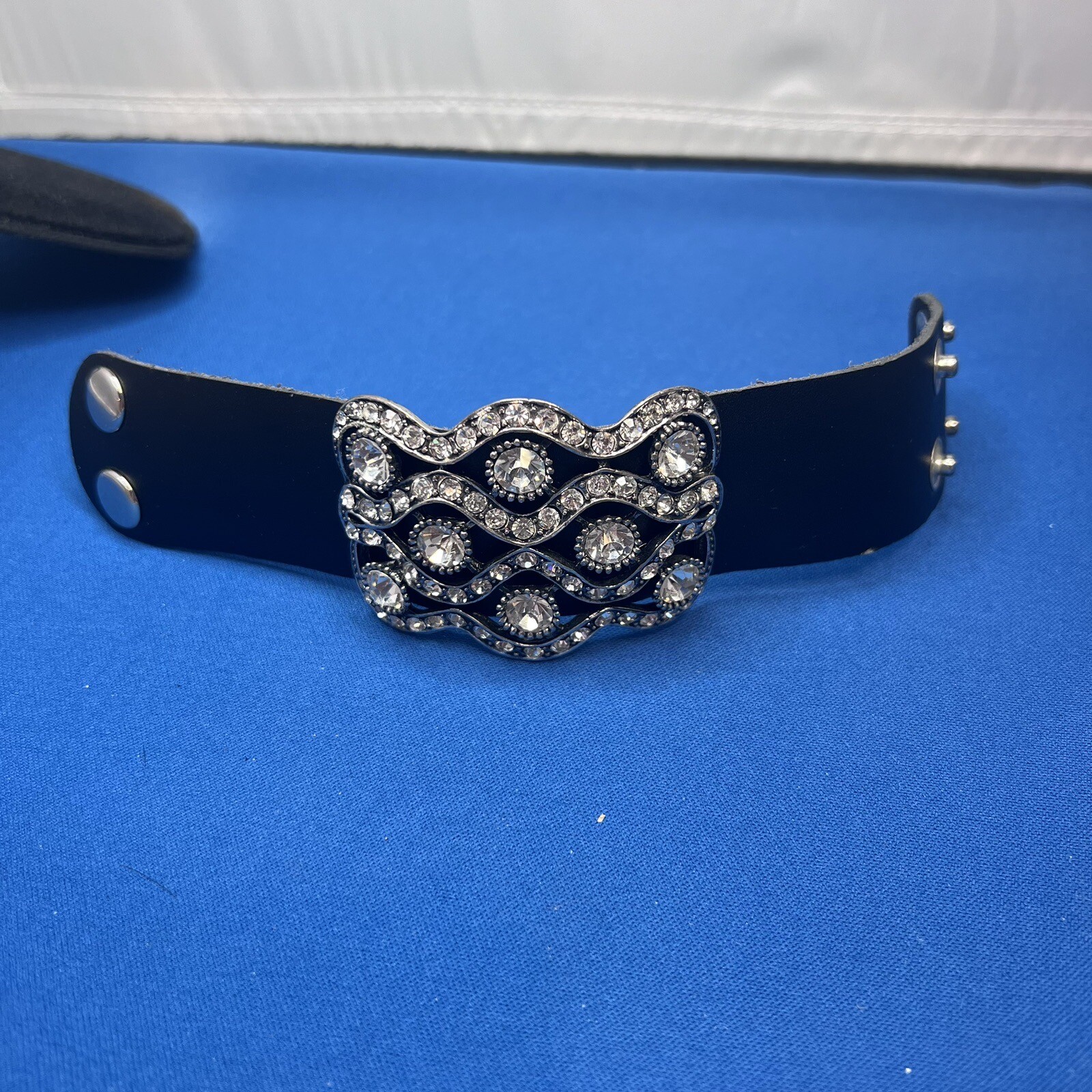 Black Leather 1.5″ Wide Snap Closure Rhinestone Crystal Silver 7-7.5″ Bracelet