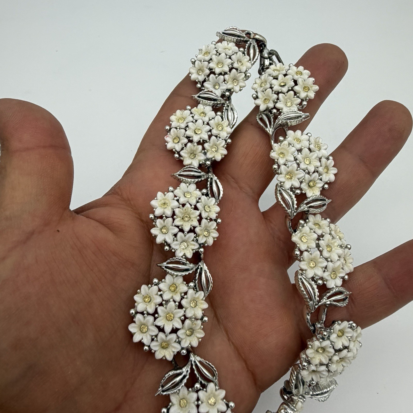 Vintage LISNER Floral Necklace Bouquet Collection 1957 Retro Choker Daisy