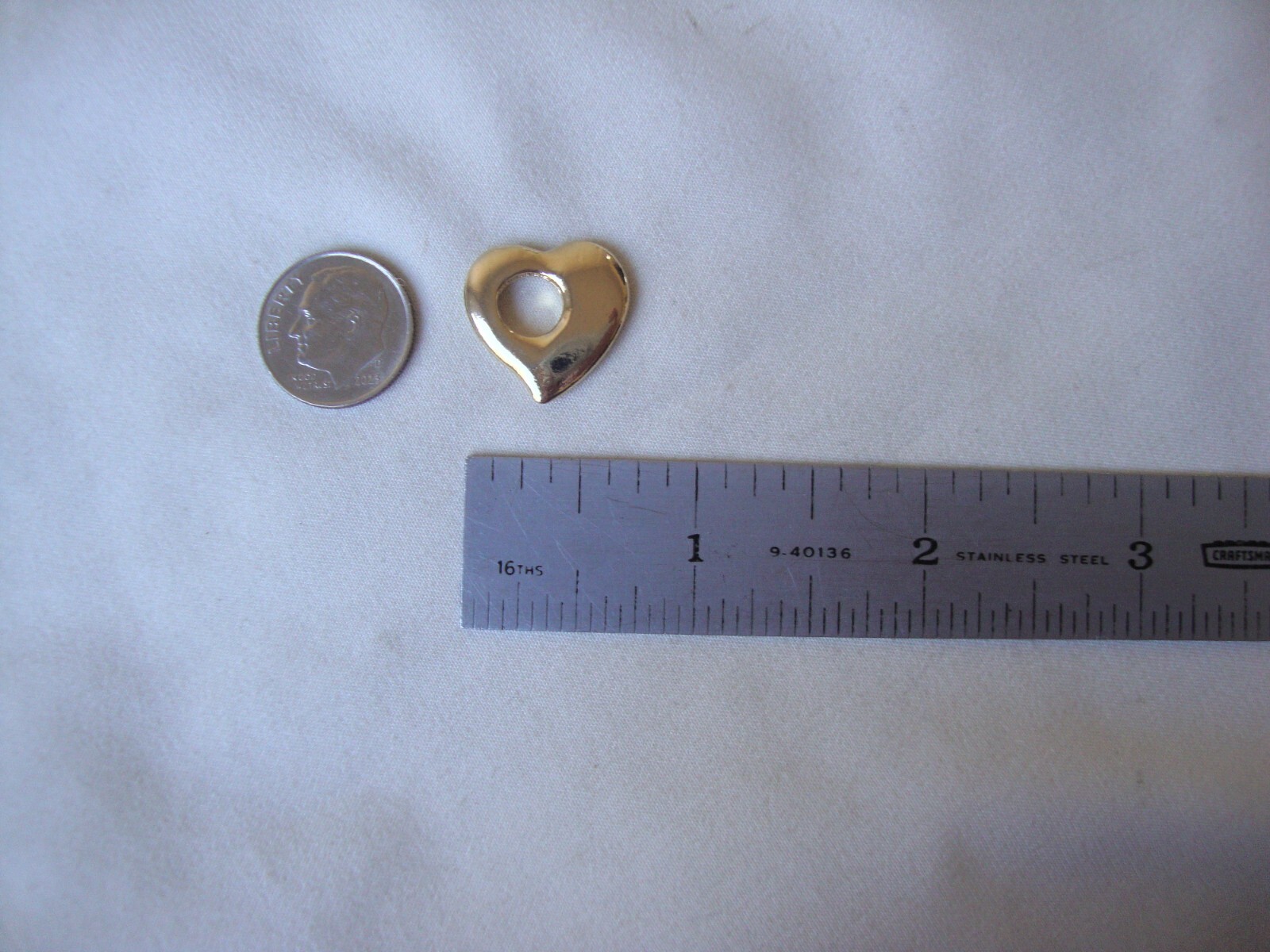 VINTAGE 1980s WITCH’S HEART GOLD TONE SLIDE PENDANT MADE IN USA