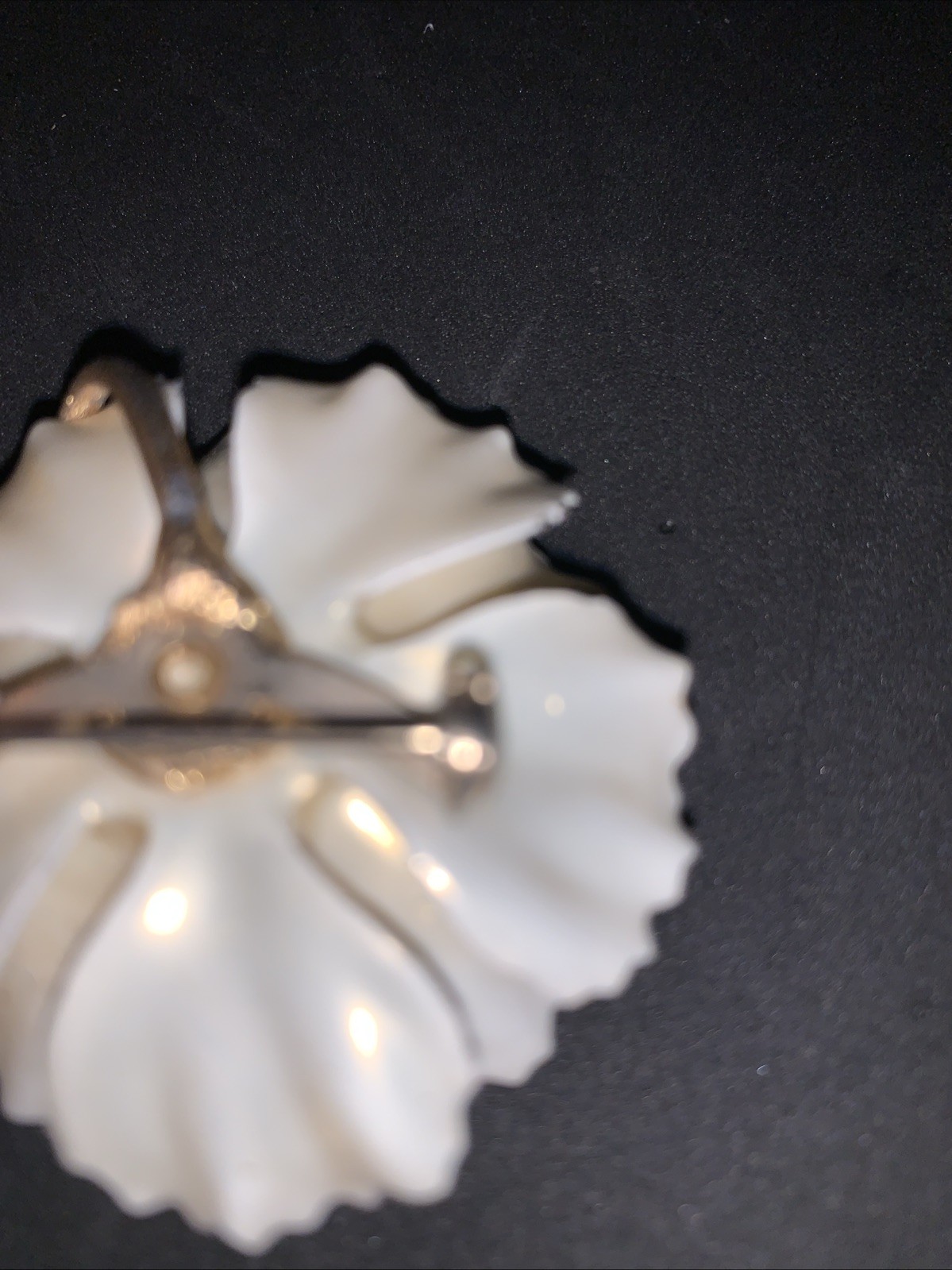 Vintage Estate Flower Cream/yellow Gold tone center safety clasp 1 1/2 in. dia.