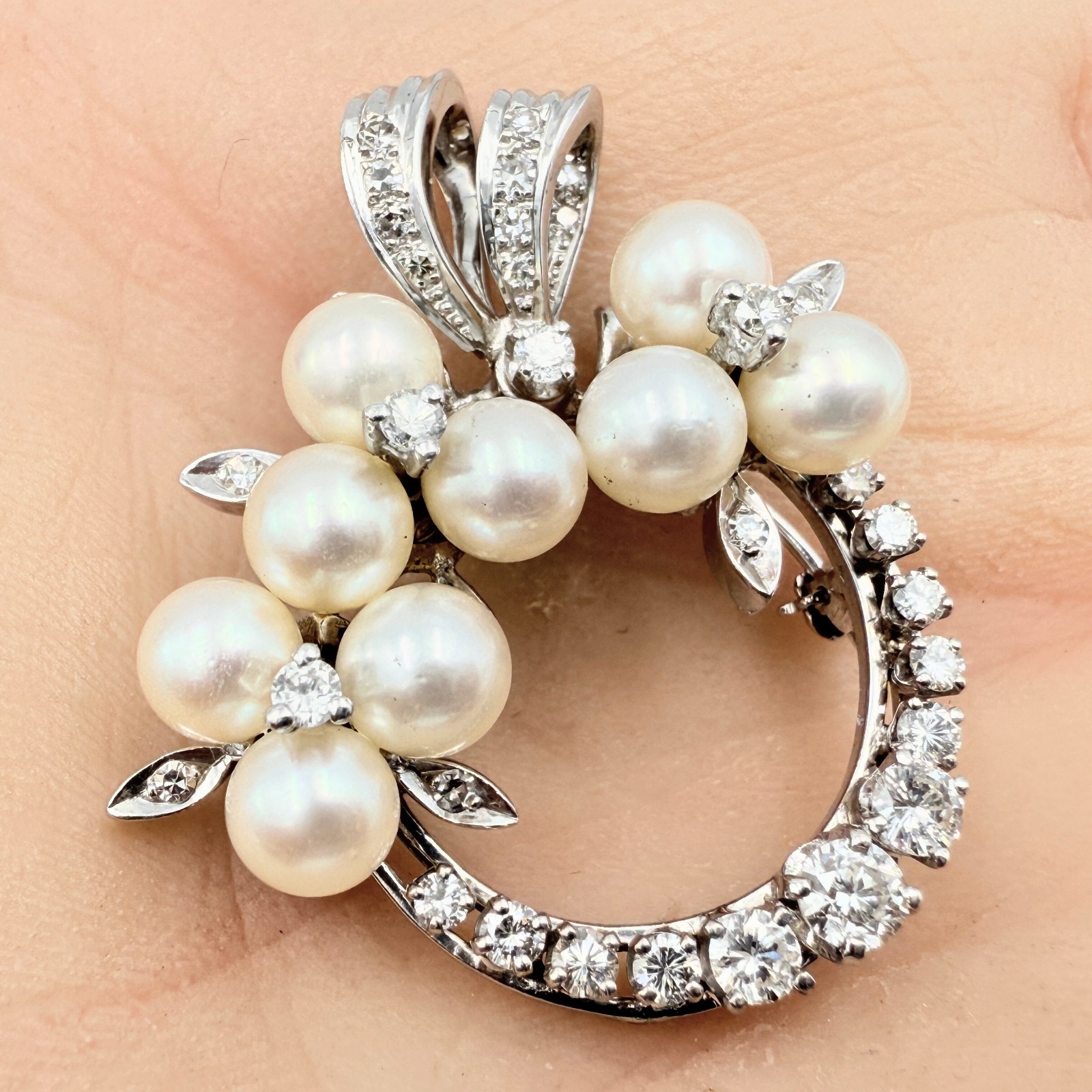 Antique Art Deco Platinum Akoya Pearls Cluster 1.42 CTW Diamond VVS-2 – VS-1 Pin