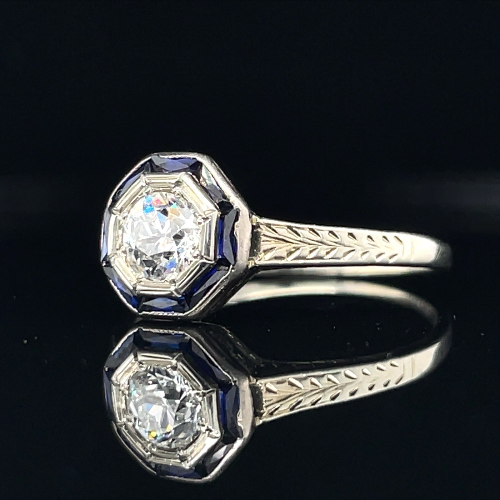 Art Deco Old European Cut Diamond Sapphire Halo 18K Gold