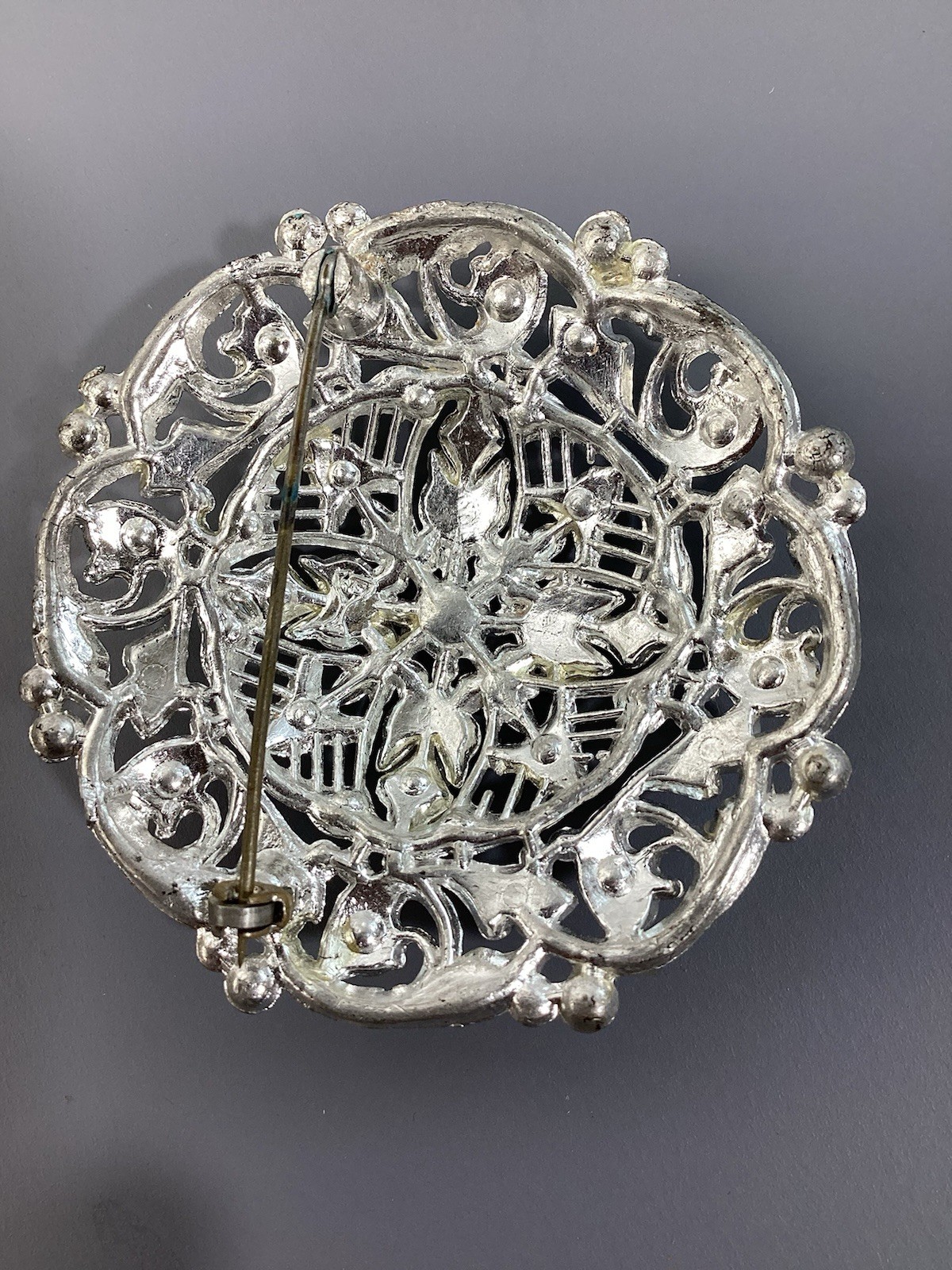 Vintage New England Glass Works Silver & Rhinestones Filigree Brooch Pin Large
