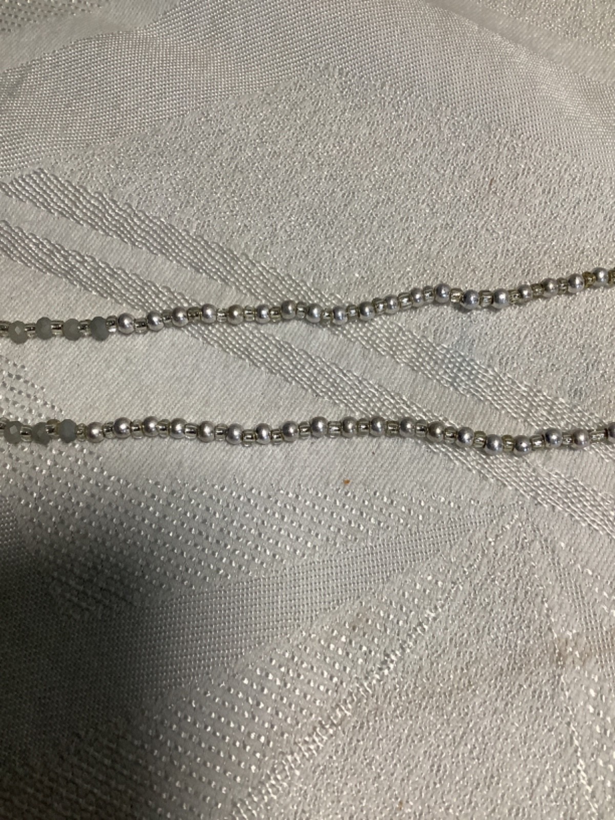 Teardrop white howlite pendant necklace silver tone beads chain necklace 16 1/2”