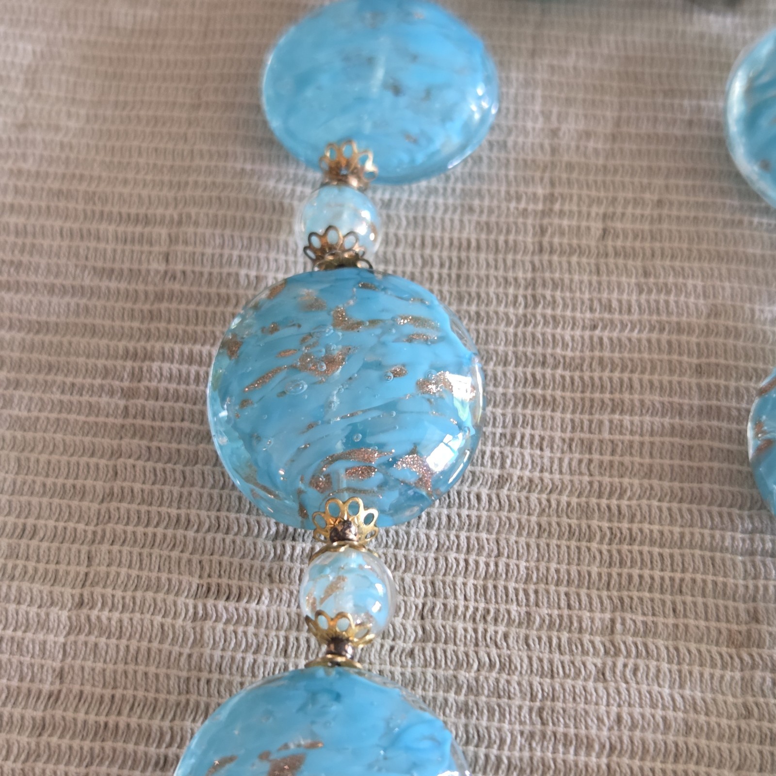 Vtg Light Blue Gold Foiled Venetian Art Glass Necklace & Clip-On Earrings Italy