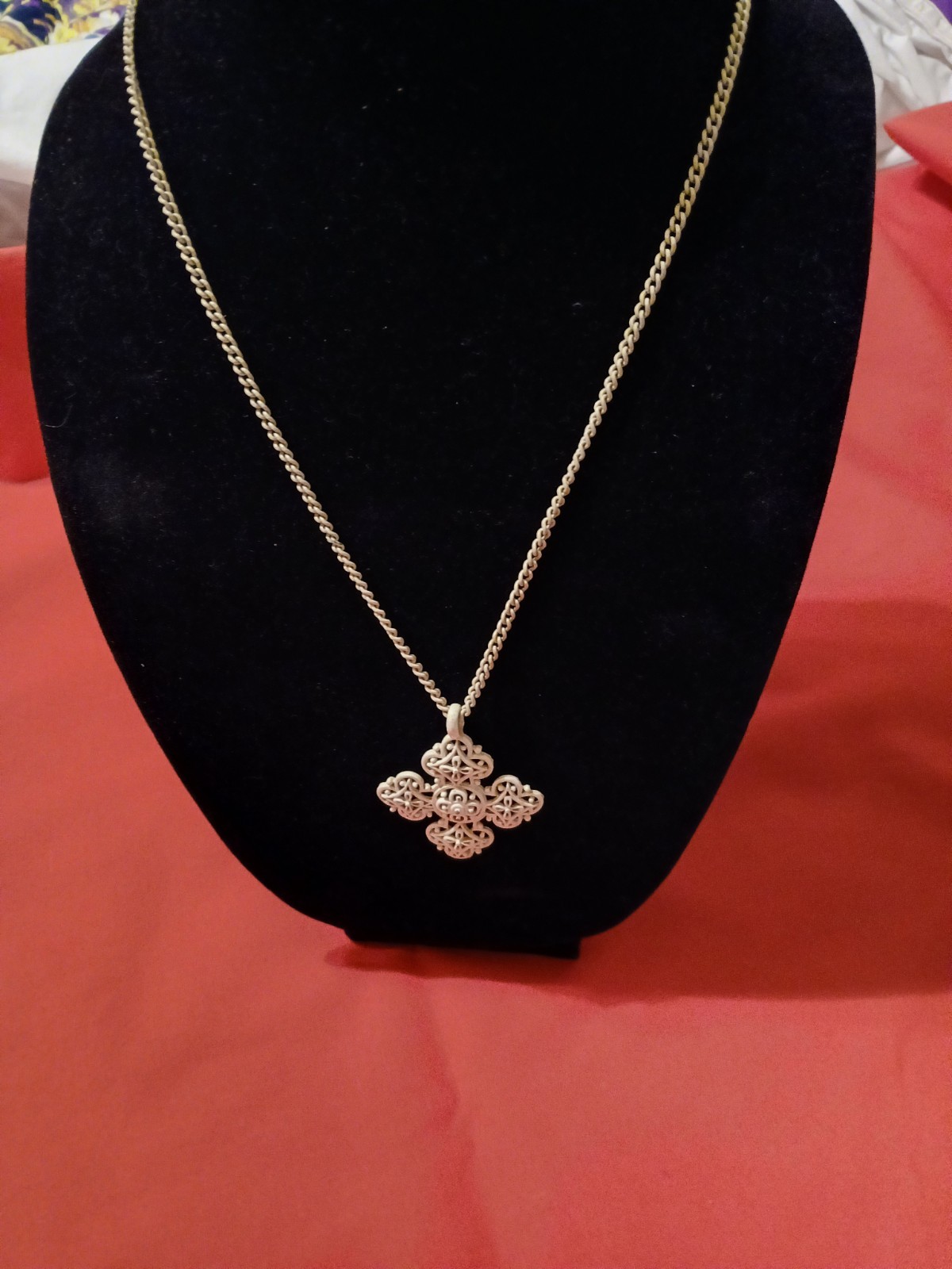 10 assorted necklaces, silver, goldtone, black, white, add-a-beads, roses