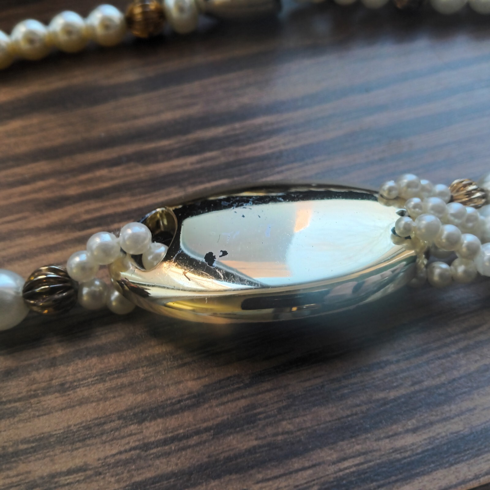 Gold Tone Metal & Faux Pearl Bib Necklace 16-20″ Unbranded See Description Below