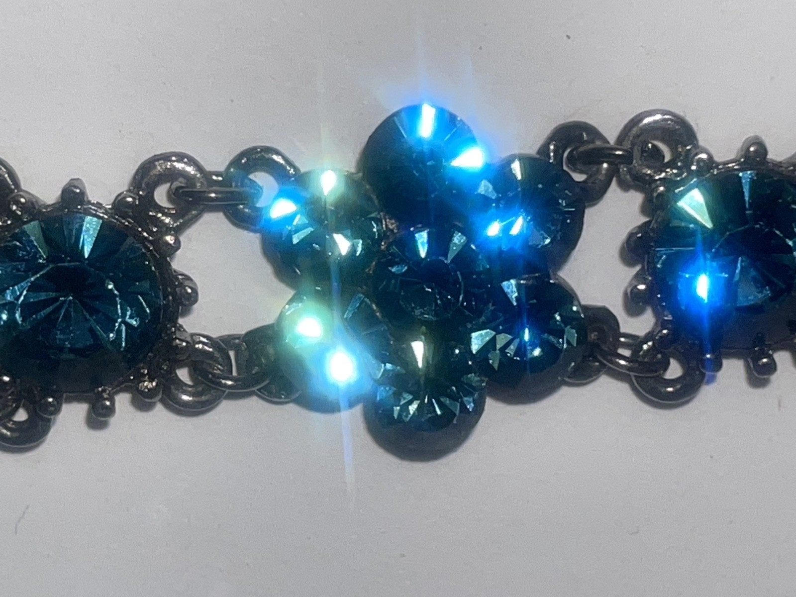 Vintage Austrian Crystal USA Montana Blue 1980’s Station Bracelet 7″