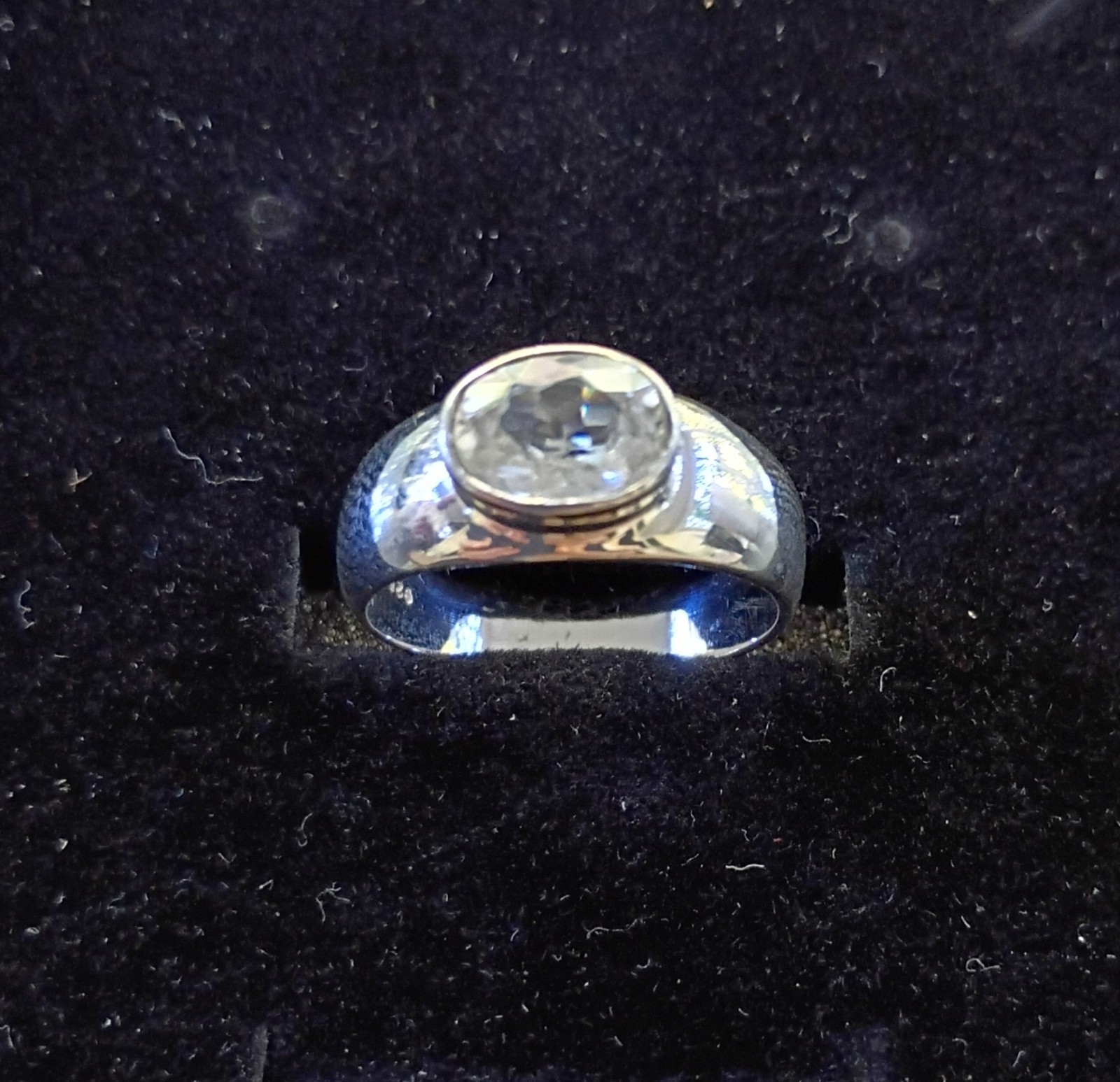 Vtg Rare Oval Diamond Simulant CZ Solitaire Ring sz 7 925 Sterling 4g Exc Cond!