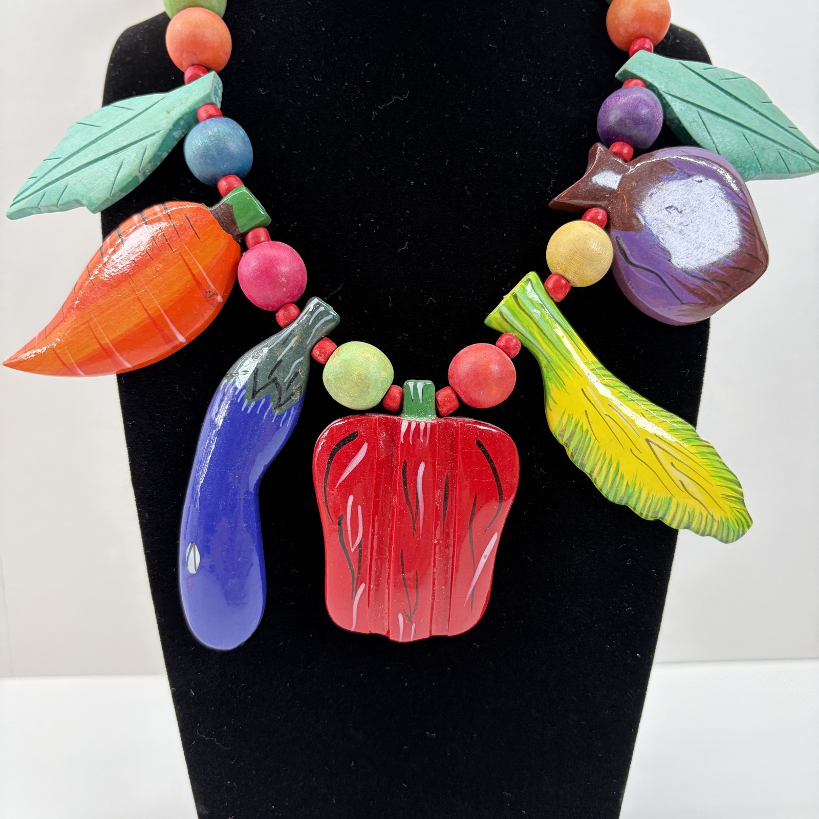 VTG 1980s Wood Vegetable Necklace Garden Farm Boho Folk Art Whimsy Cottagecore