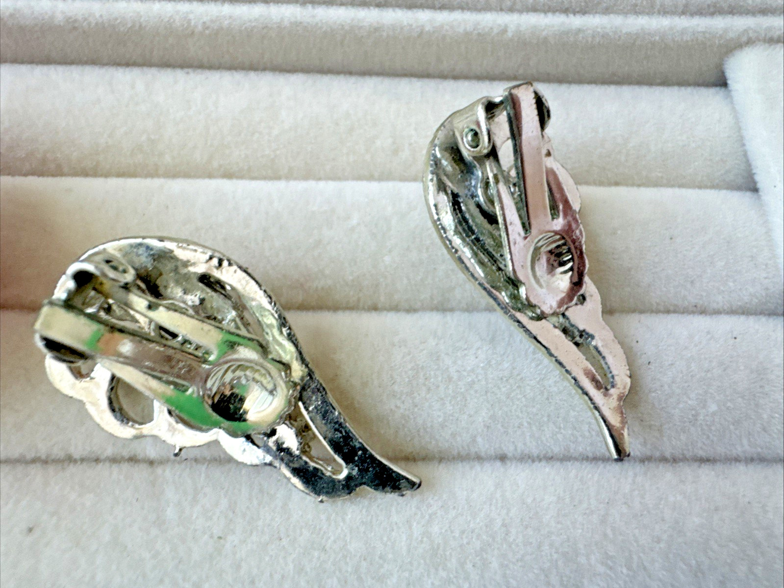 Lot 5 Pairs Brutalist Clip On Earrings Thermoset PINK VTG Movie Star Japan angel