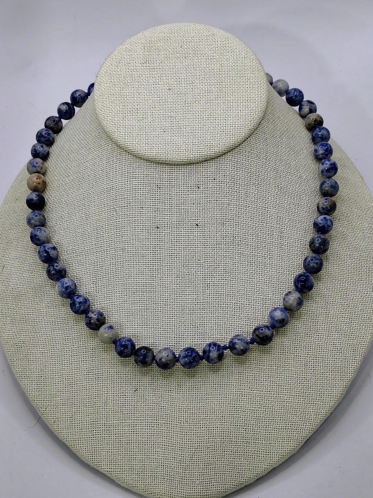 N605 Vintage Sodalite Blue White Gemstone Bead Necklace Hand Knotted 17” 8mm