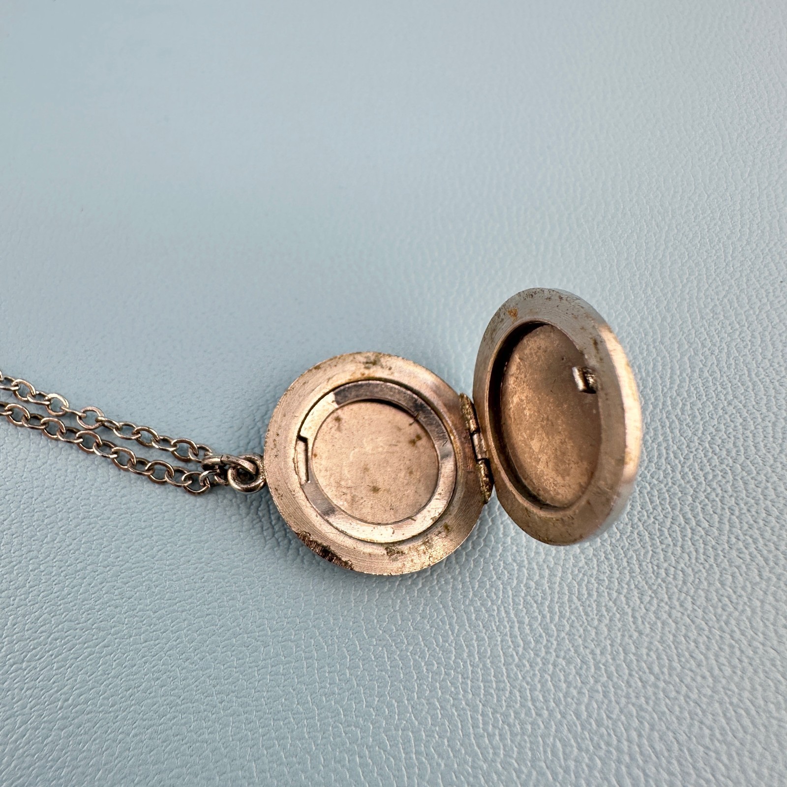 Vintage Locket Necklace Sterling 925 Gold Tone Inlay Letter P 1975 Engraved