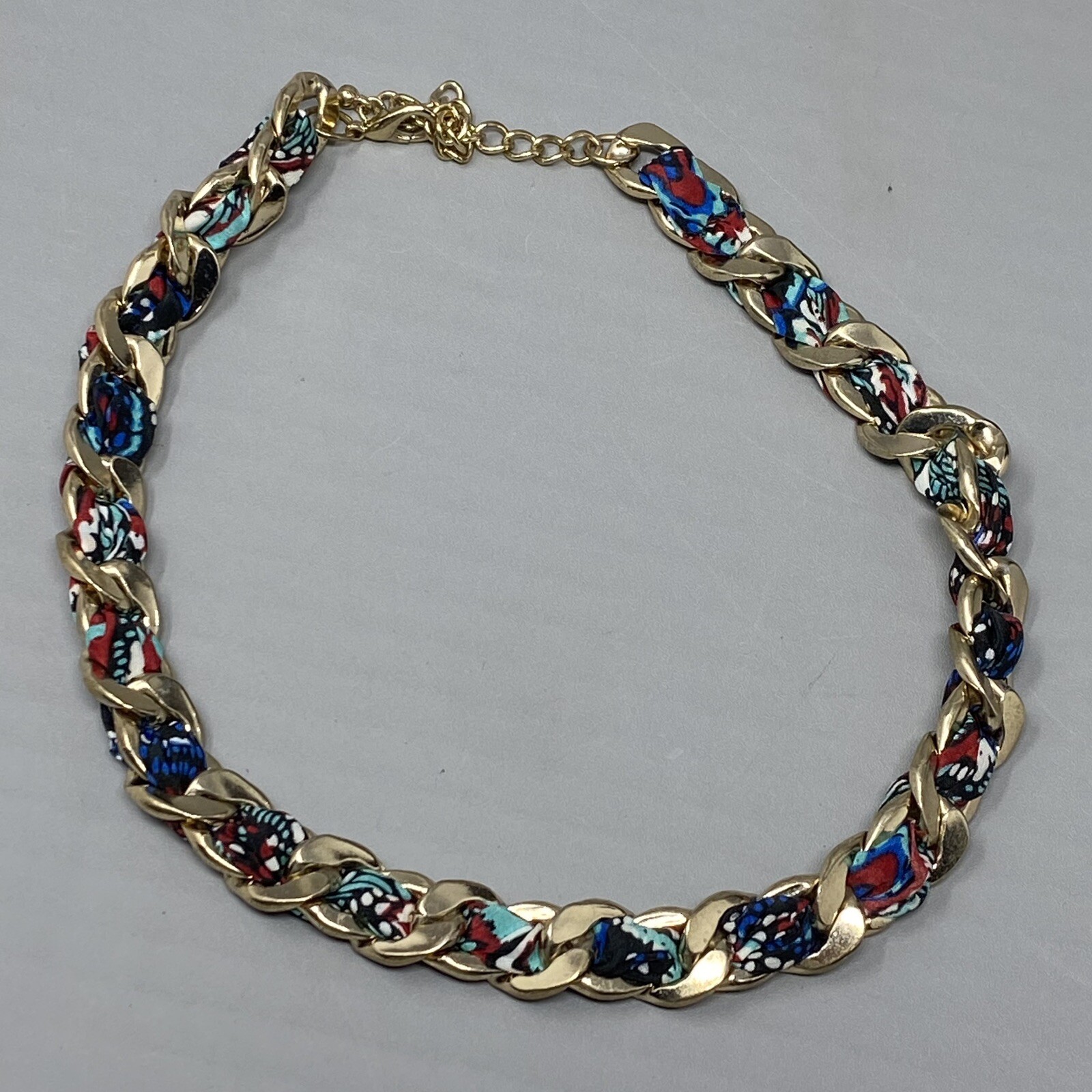 Chain Link Necklace Braided Multi Color Woven Fabric Multi Gold Tone Collar 19″