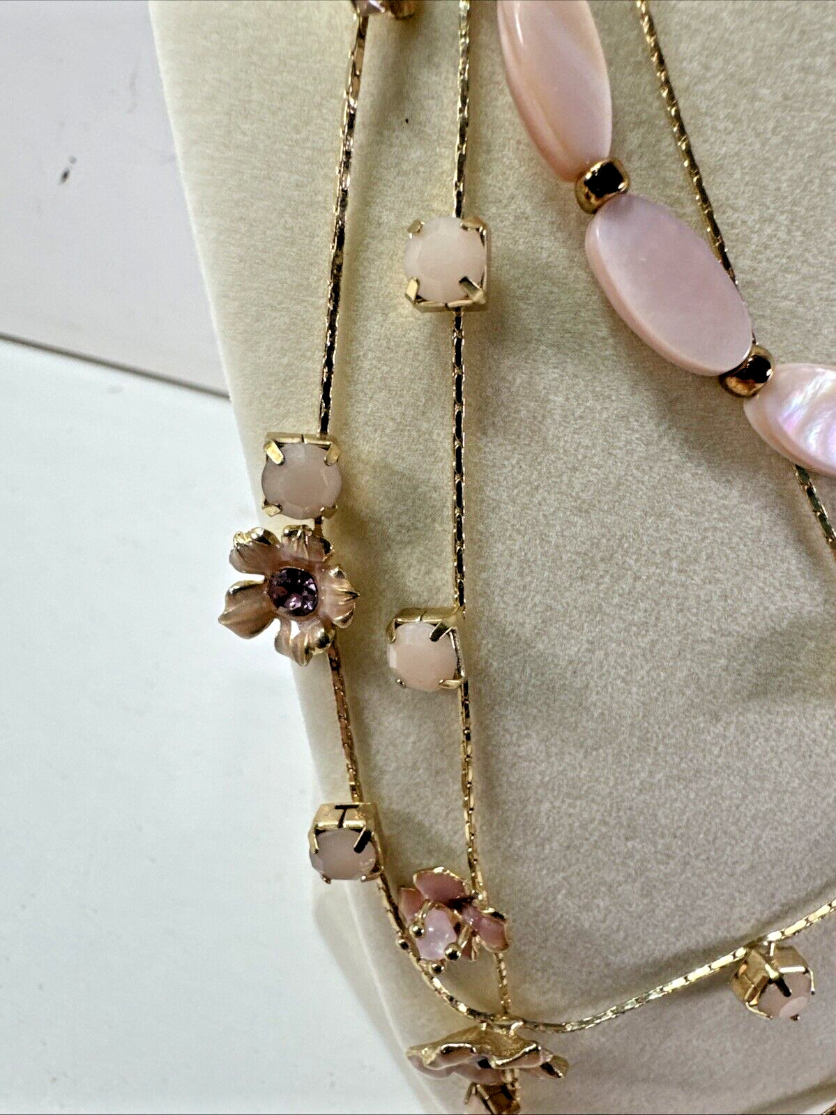 Beautiful Vintage Estate Lot 3x Beaded/Metal/STONES Necklaces 1 New w Tags
