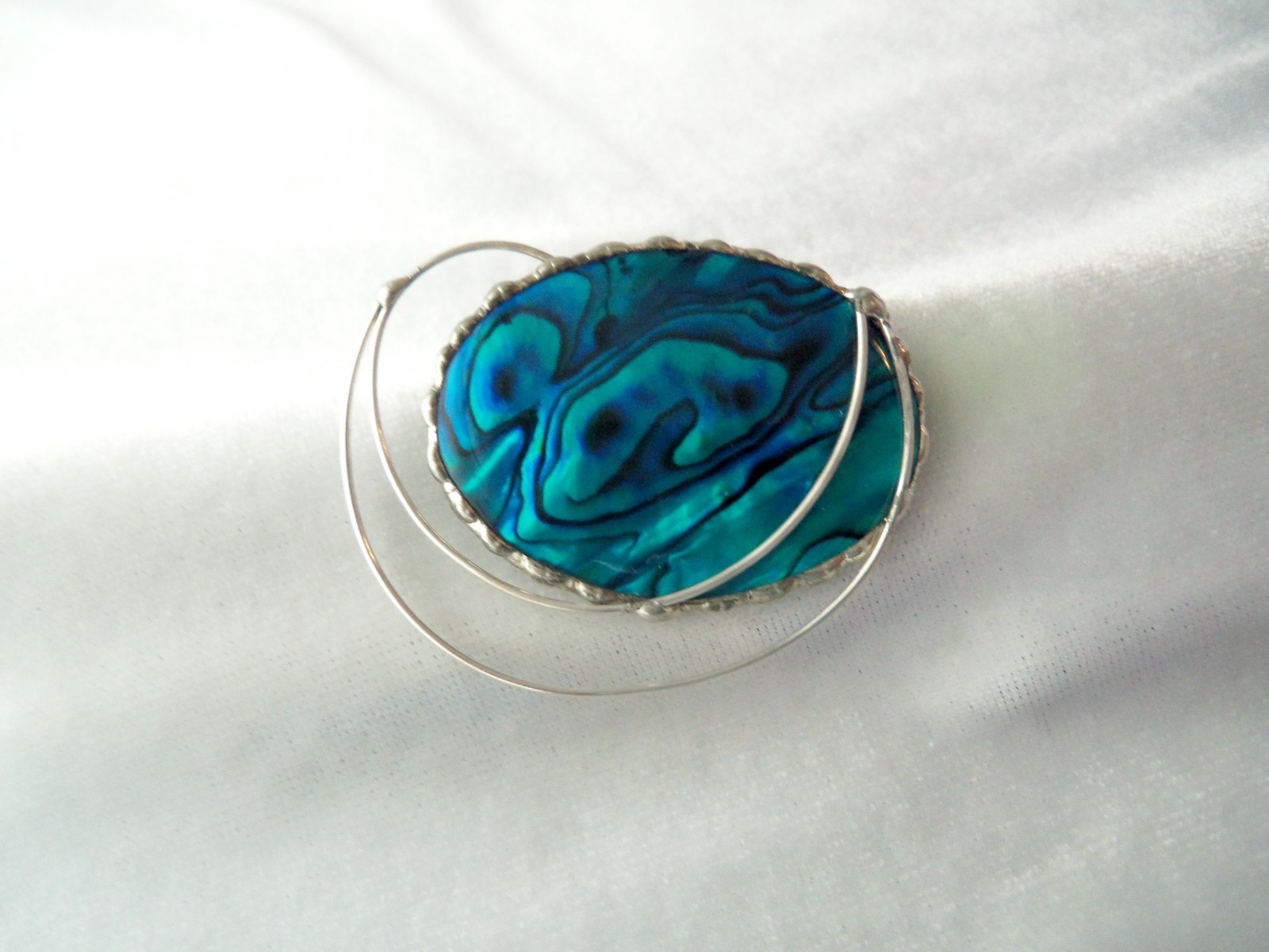 Vintage Artisan Paua Shell Modernist Design Brooch