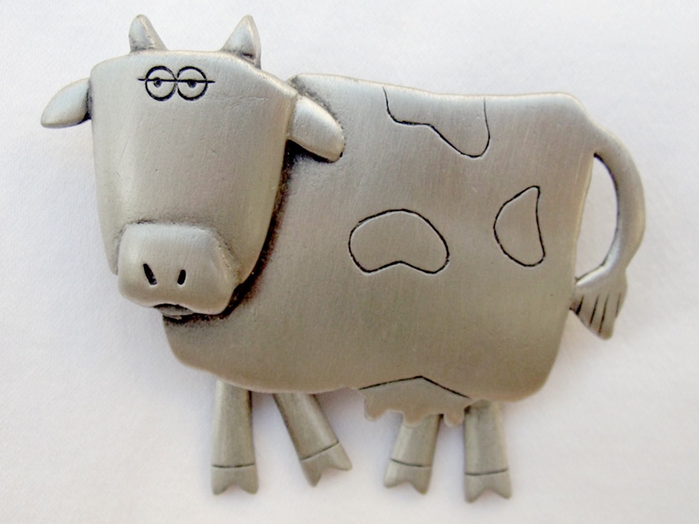 Vintage 1980s Fun JJ Jonette Jewelry Pewter Cow Brooch Pin Legs MOVE!!!