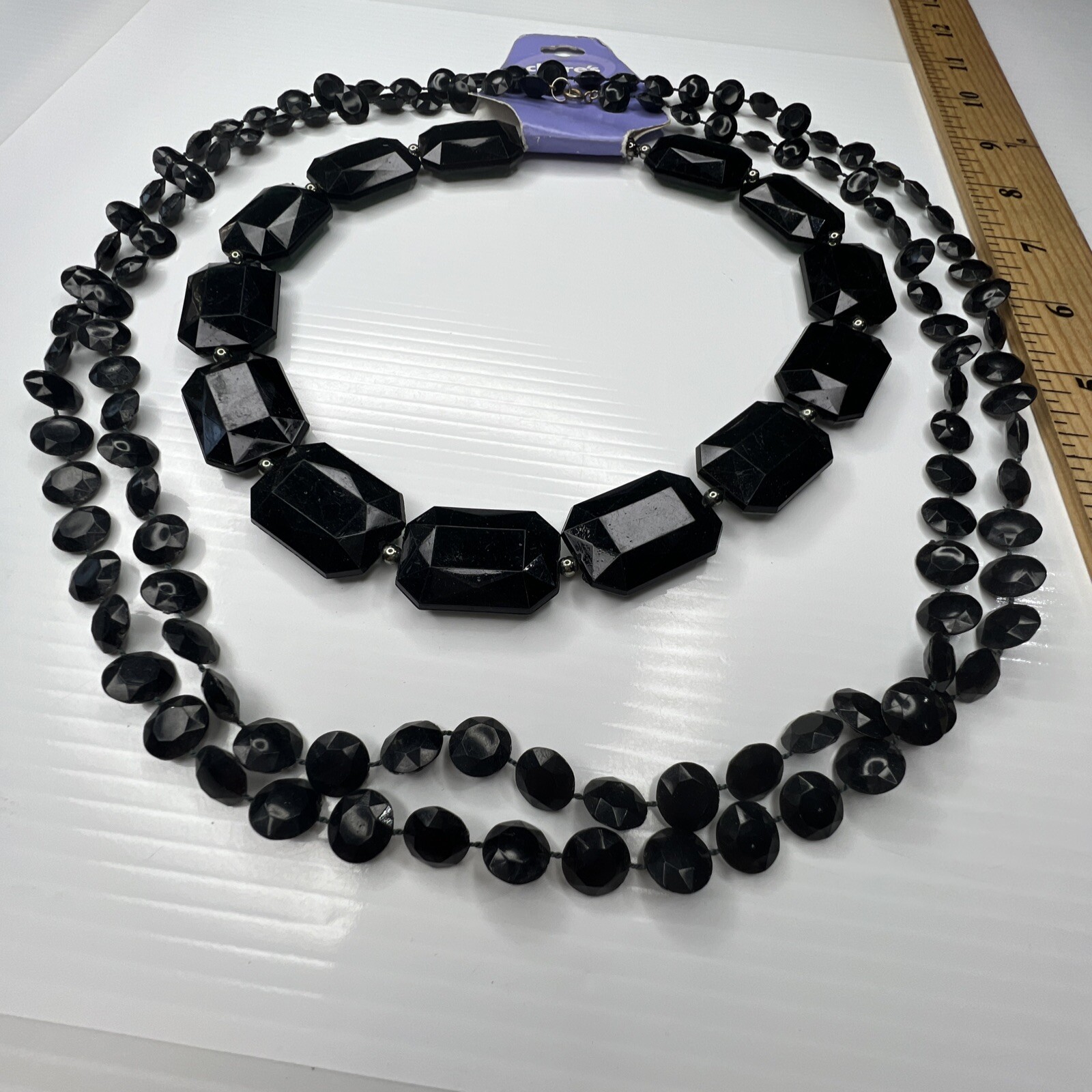 H1 Lot Dark Green Black Resin Lucite Beaded Jewel Shapes 70s Retro Necklaces