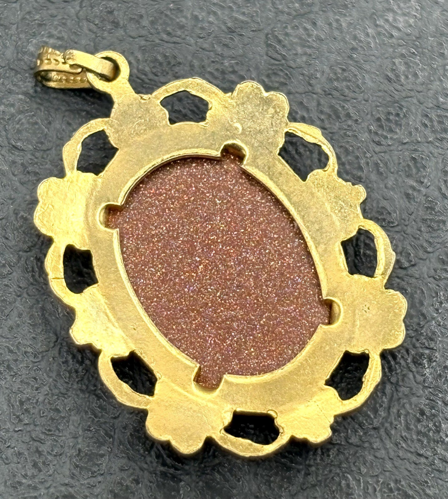 Vintage Gold Tone Goldstone Sunstone Filigree Frame Pendant Victorian Style