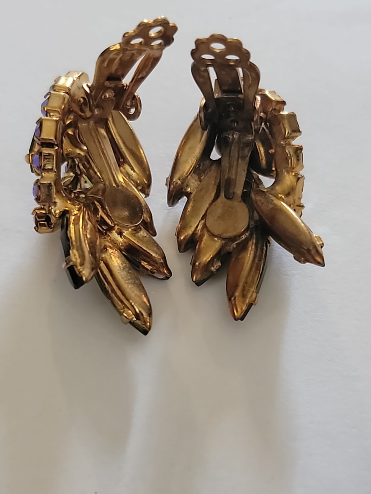 Vintage Green Dark Amber Rhinestones Brooch Clip Earring Gold Tone Set -Read