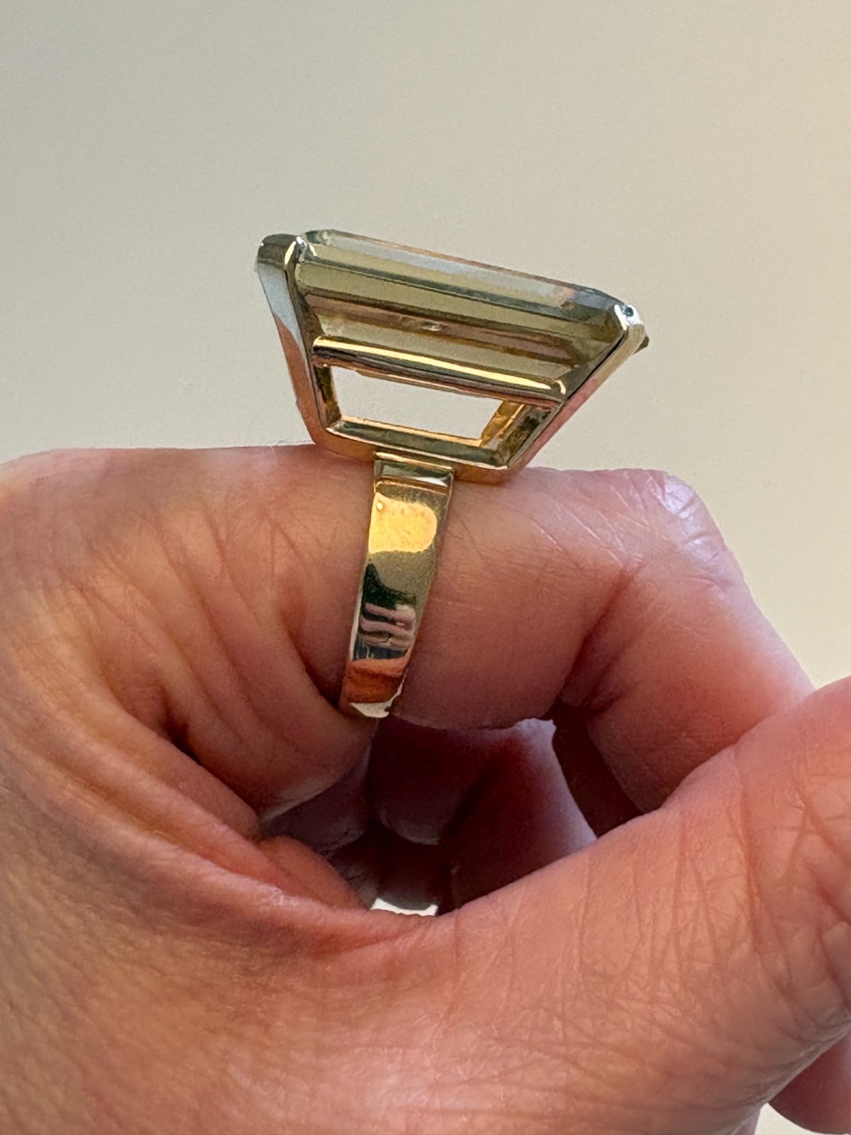 Vintage 18k Gold Large Emerald Cut Quartz Cocktail Ring 13.77g Statement Ring