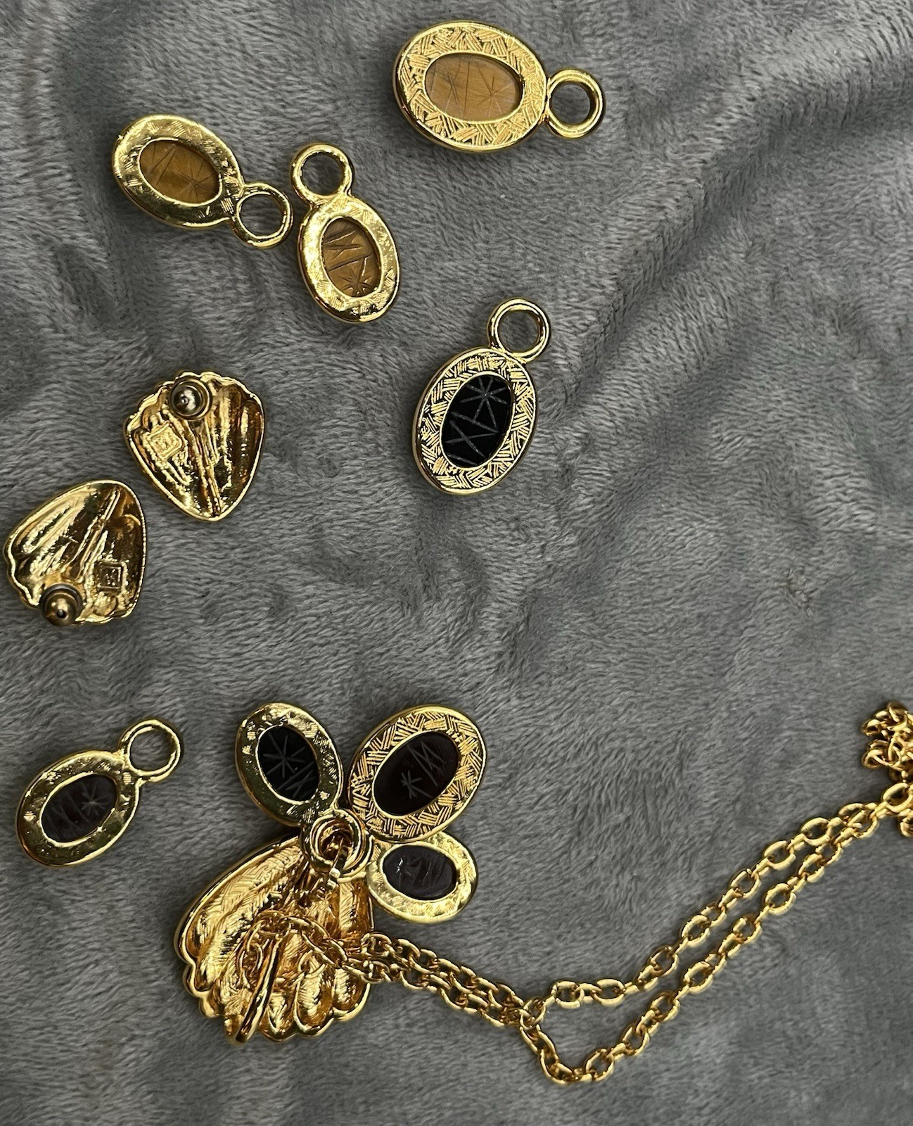 Egyptian style Carved scarab & Gold Tone Shell Interchangeable Necklace Set 12pc