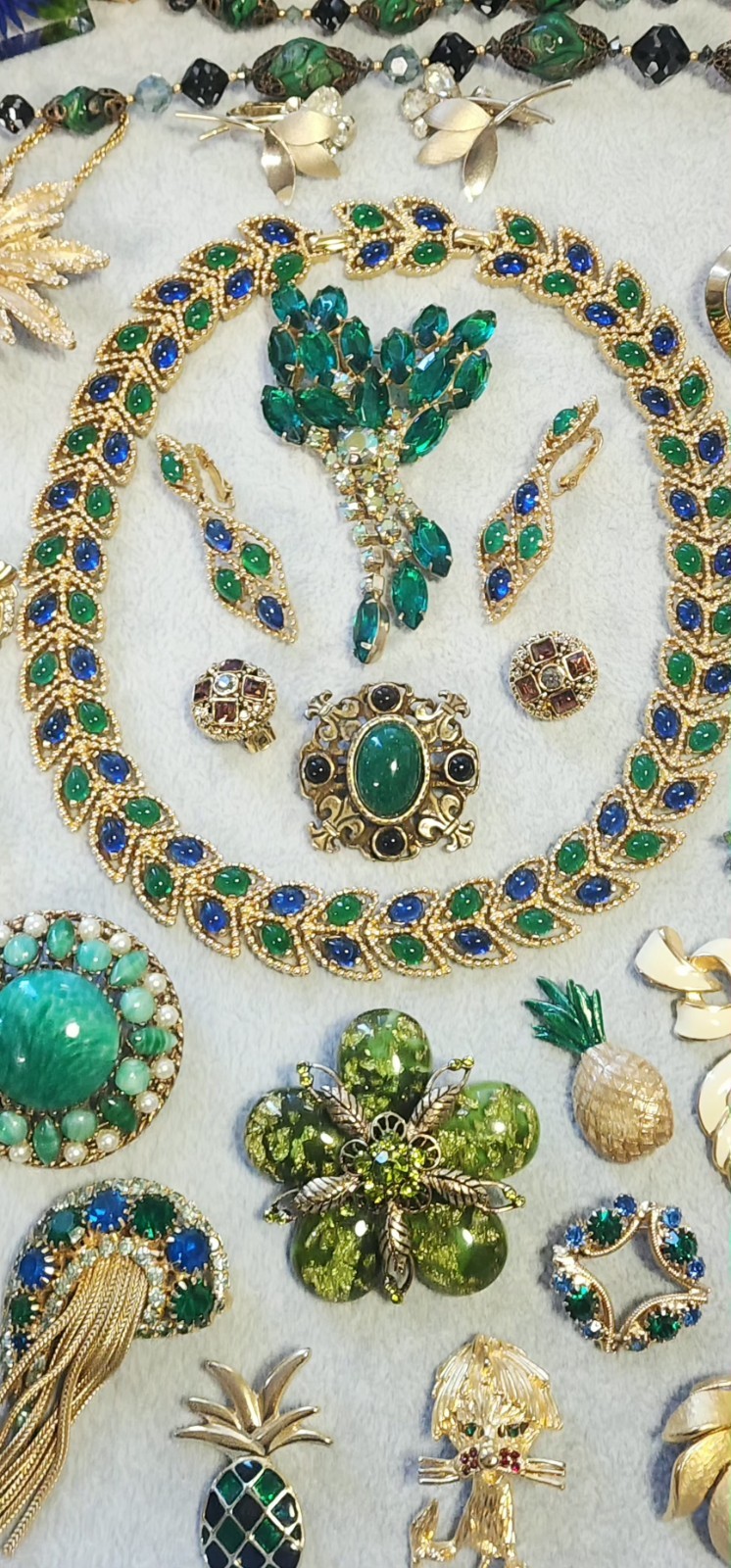 VtgJewelry Lot 23pc Juliana #9094 Joan Rivers Graziano Regency Craft Avon C855