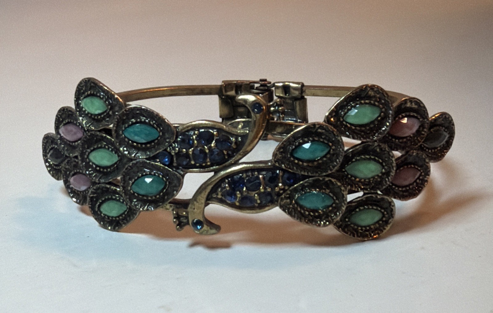 Vtg Antiqued Gold Tone Peacock Blue Green Purple Rhinestone Beads Hinge Bracelet
