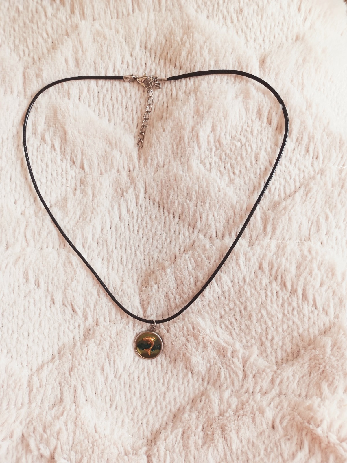Vtg Y2k 2000s Dolphin Resin Charm Multicolor Pendant Cord Necklace 90s Style