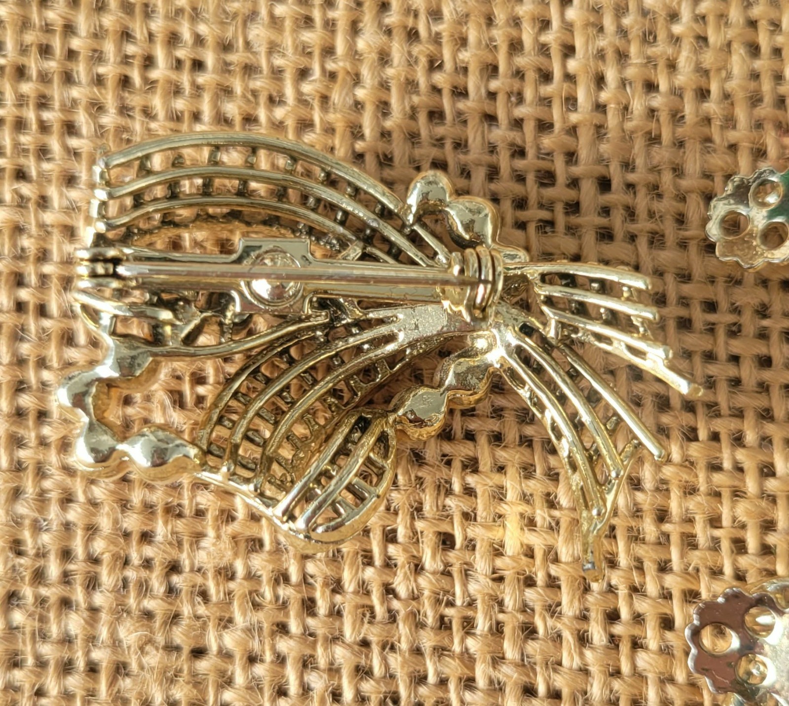 Vintage Faux Pearl Bow Pin Brooch & Clip Earring Set, 1970’s Gold Tone Jewelry