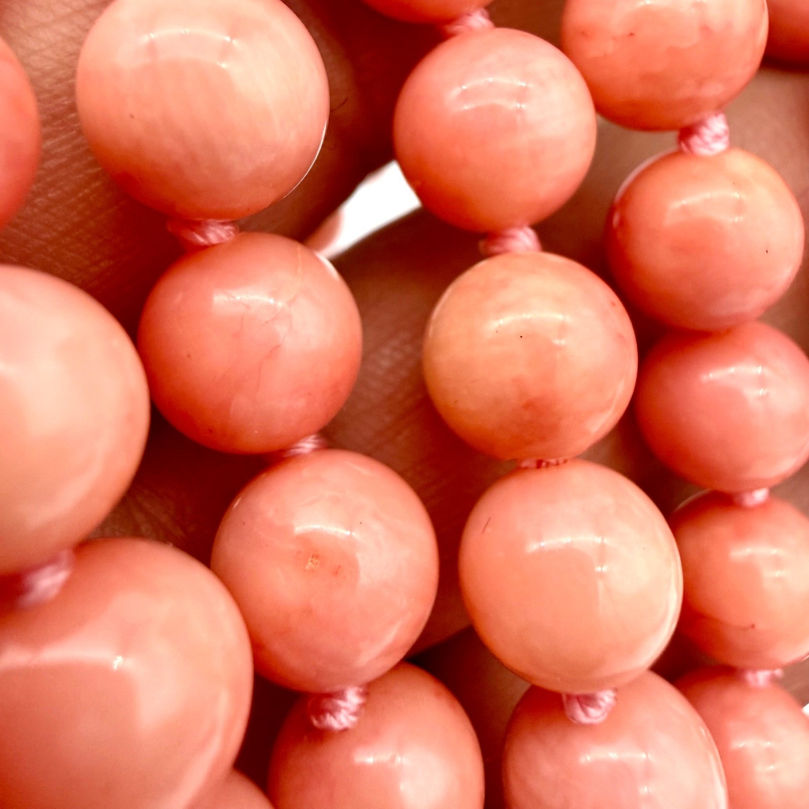 Vintage 56″ Genuine Angel Skin Coral Necklace Hand Knotted 8.5mm Beads 124g