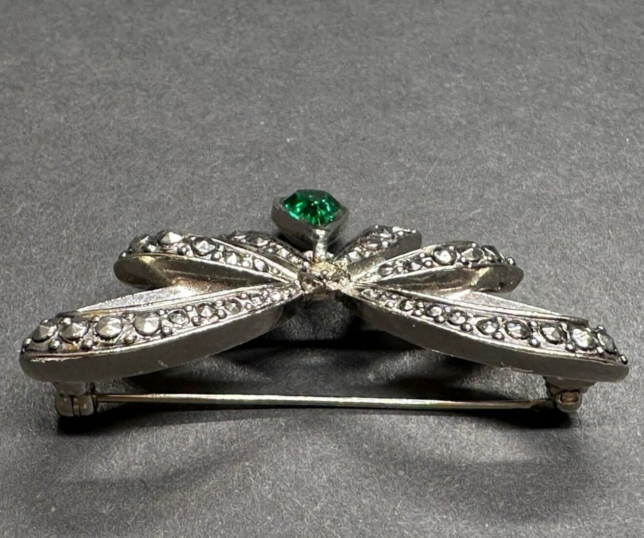 Avon Vintage Bow Brooch May Emerald-Green Birthstone Faux Marcasite Rhinestone
