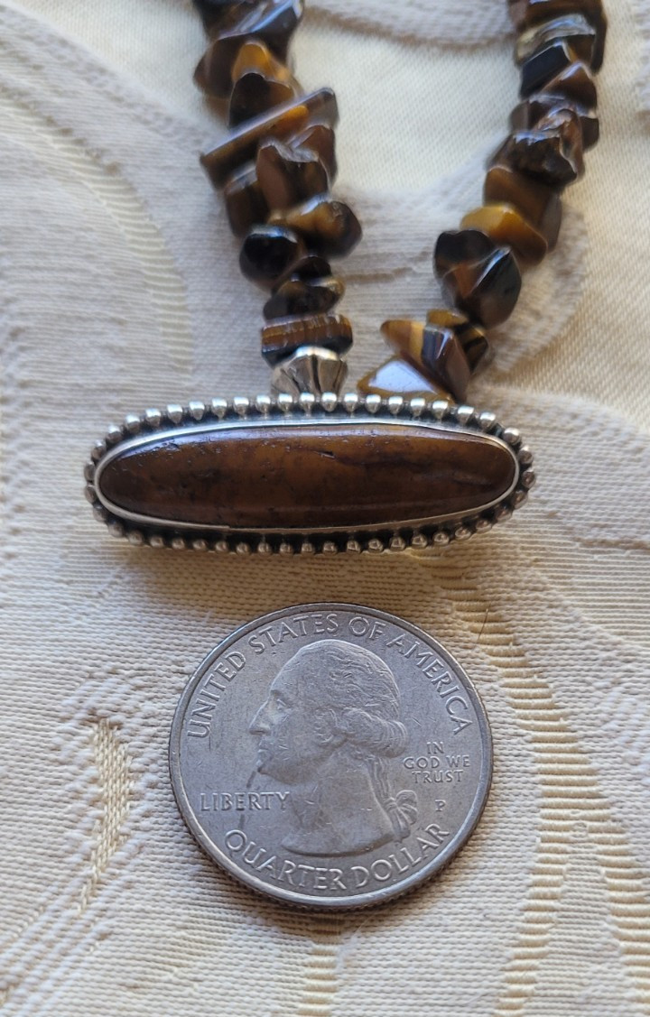 VINTAGE STERLING SILVER 925 PENDANT AND TIGER EYE 18″ DOUBLE STRAND NECKLACE