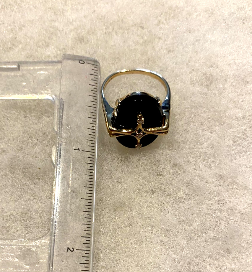 Vintage 10 Kt Onyx & Diamond Ring Size 6 1/2 – 3.6 Grams