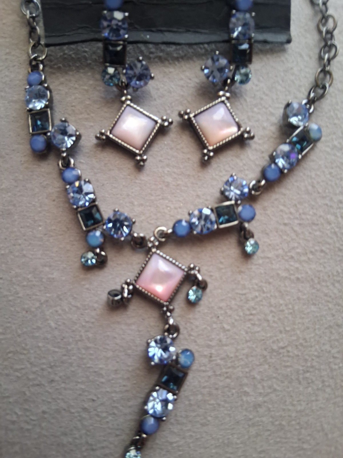90’s pink moonglow & blue crystal festoon style necklace & dangle drop earrings