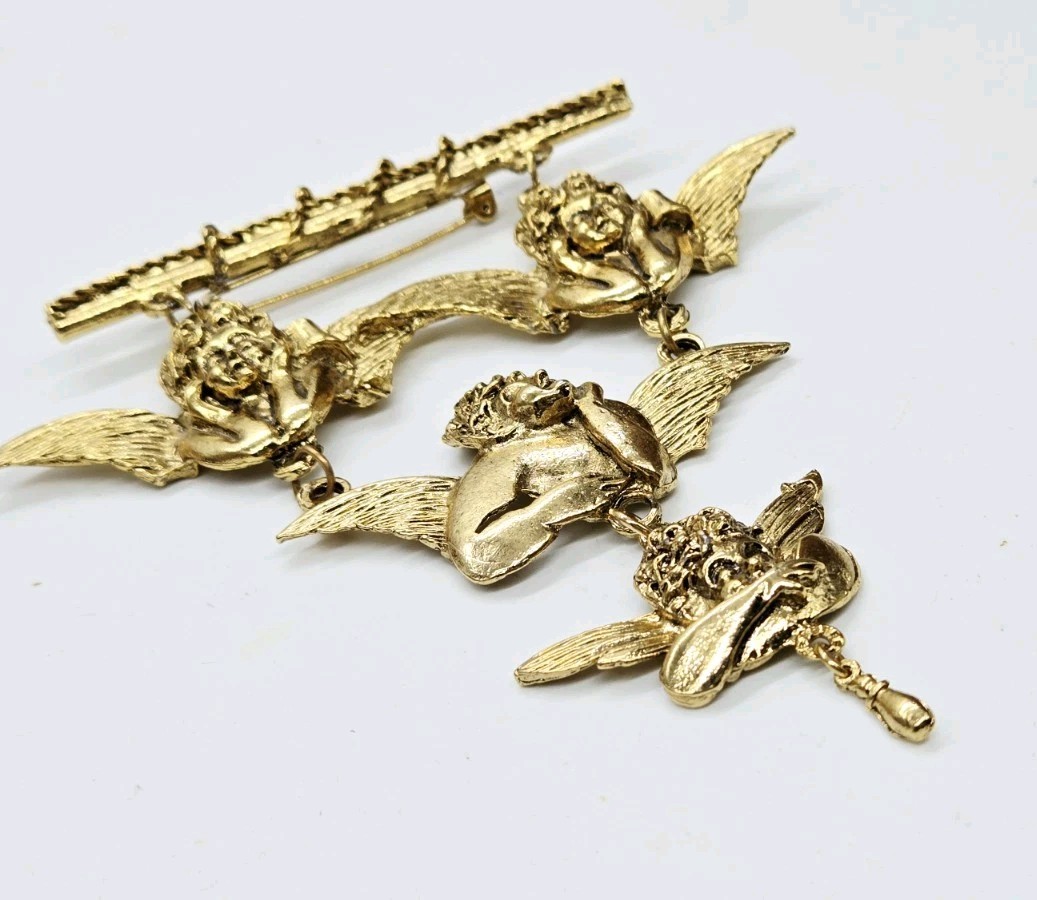 Ultra Craft Angels Cherub Shoulder Brooch Gold tone Huge 4 in Vintage