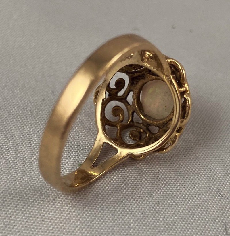 Vtg 14k Yellow Gold Opal Filigree Ring Size 6, 2.6 Grams, Raised Setting OOAK!